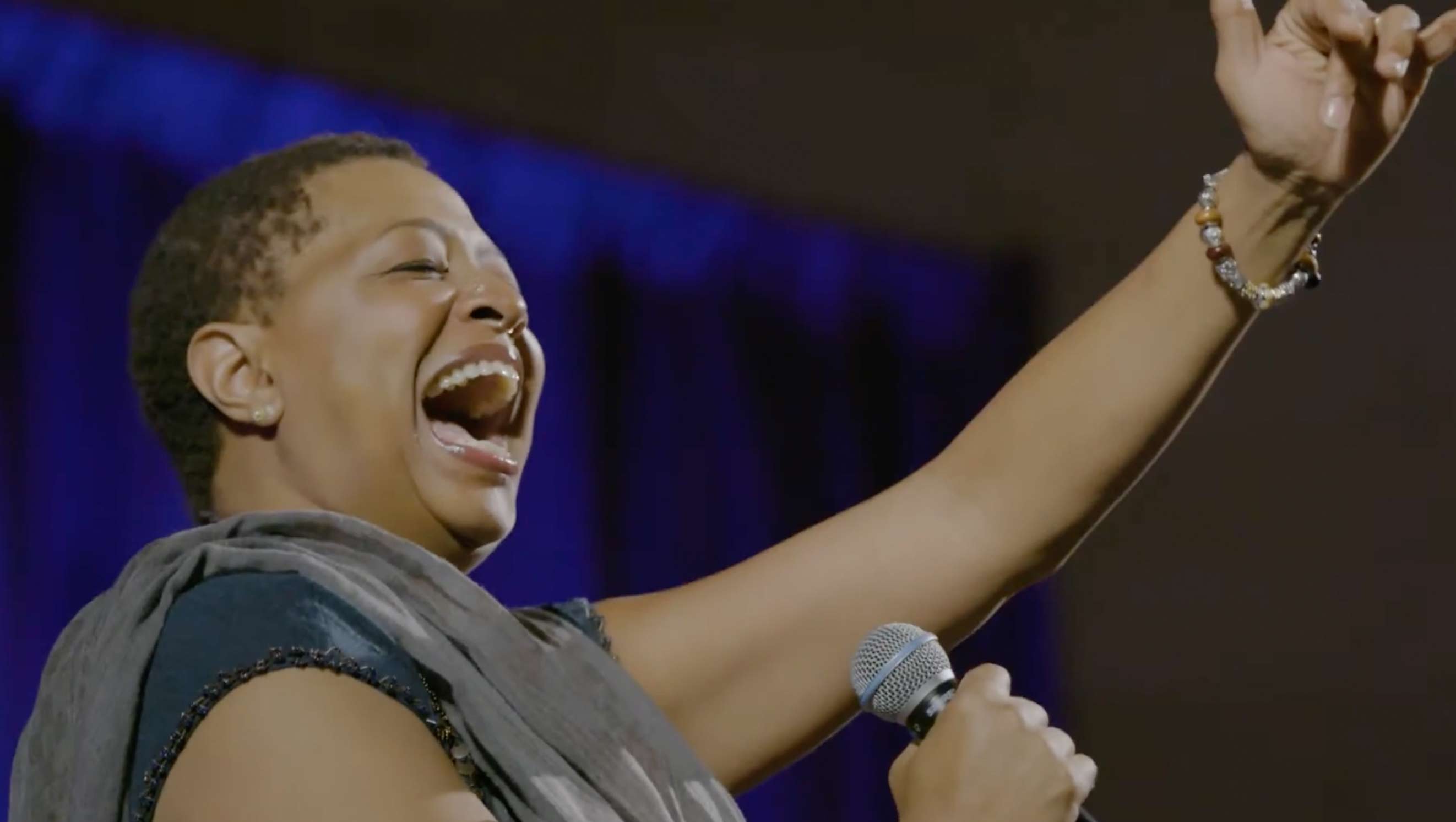 Load video: Lisa Fischer and Grand Baton